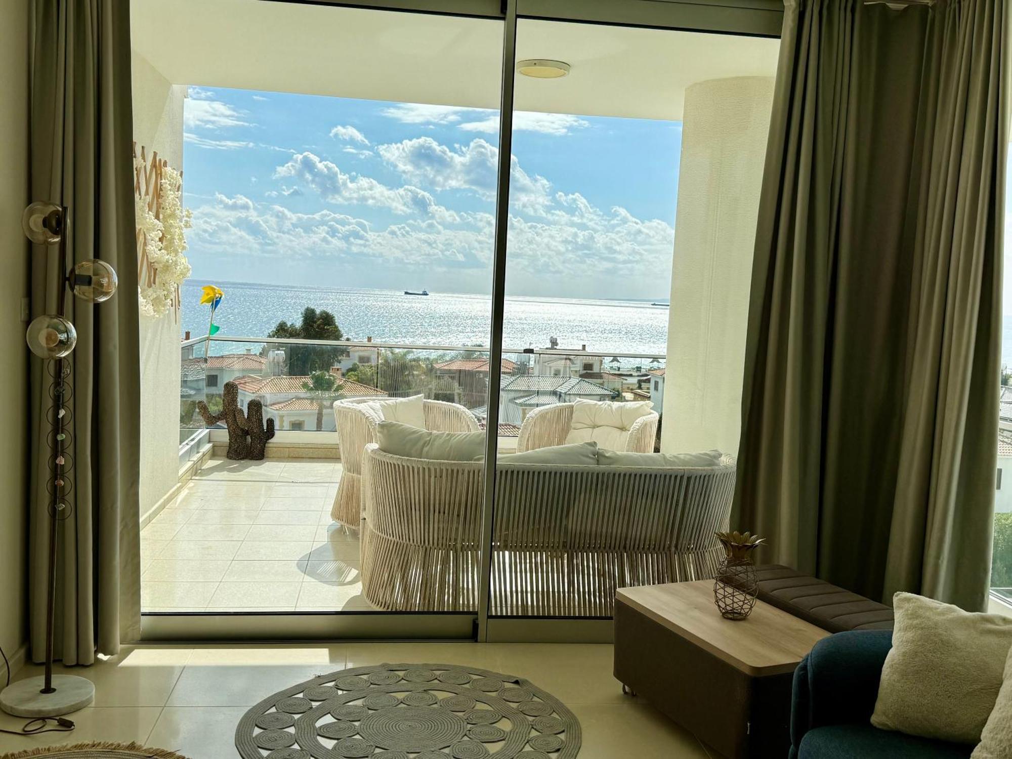 Sea View Suites By The Coast Ammókhostos Eksteriør bilde